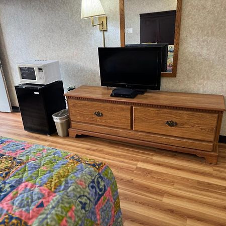 Riverfront Lodge Burkesville Экстерьер фото
